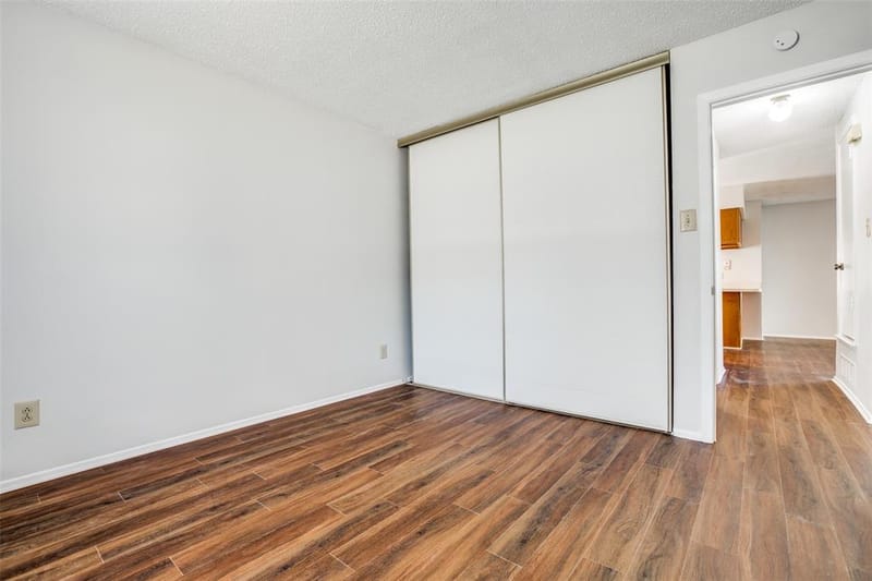 219 Southerland Avenue, Mesquite TX 75150 - Photo 12