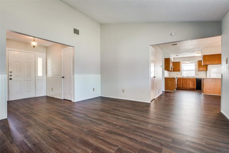 219 Southerland Avenue, Mesquite TX 75150 - Photo 7