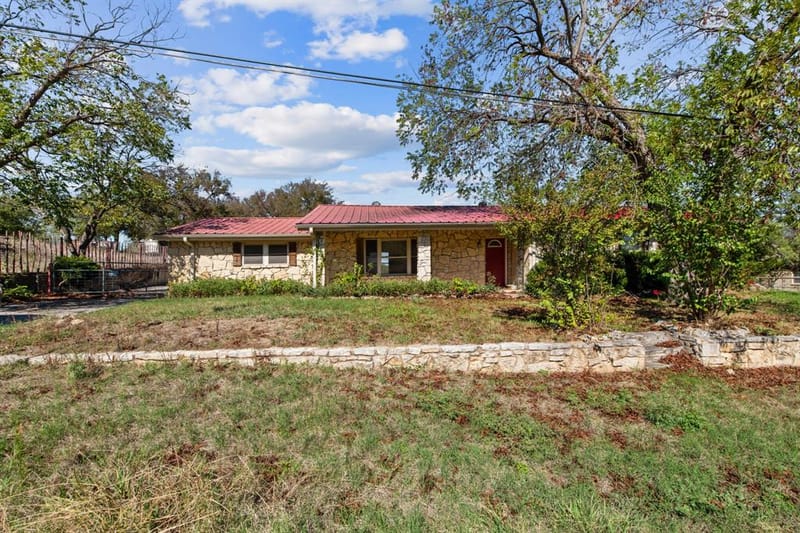 515 E Belknap Street, Jacksboro TX 76458