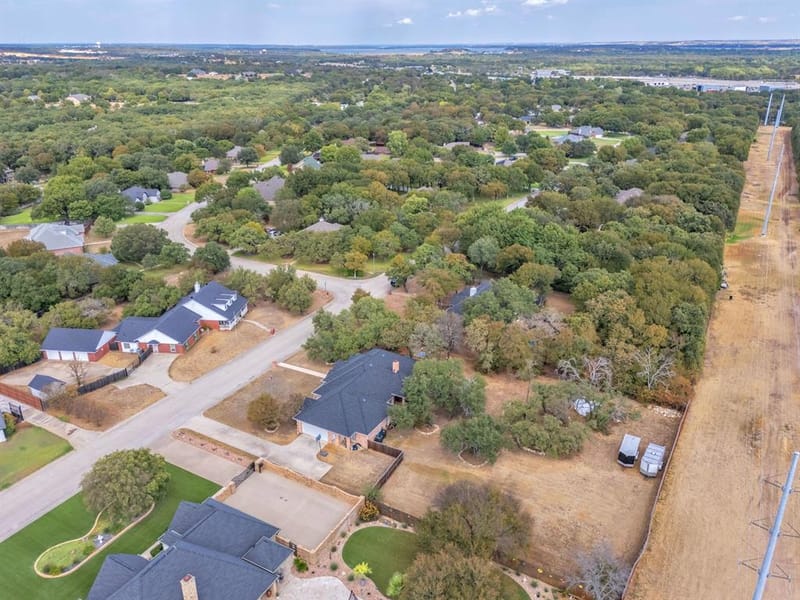 128 Lakeside Oaks Circle, Lakeside TX 76135 - Photo 2