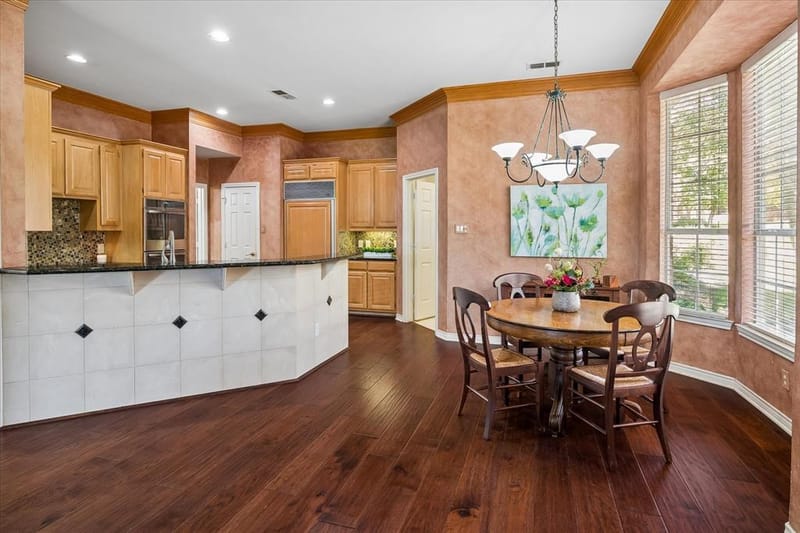 2204 Creekside Circle S, Irving TX 75063 - Photo 19