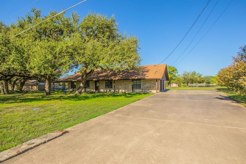 118 Spring Lake Drive, Lacy Lakeview TX 76705 - Photo 18
