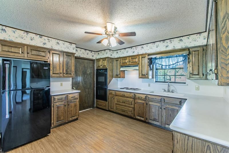 118 Spring Lake Drive, Lacy Lakeview TX 76705 - Photo 8