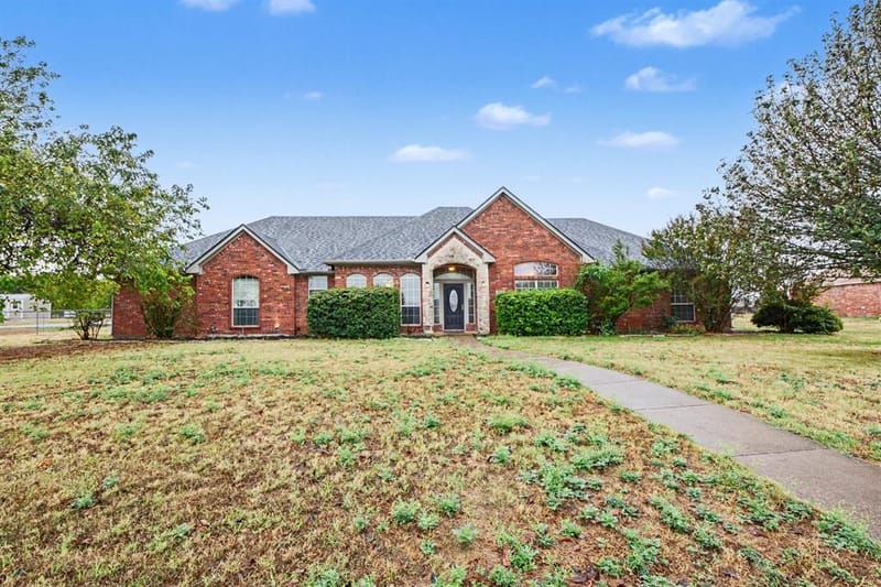 5840 Deerfield Lane, Midlothian TX 76065 - Photo 2