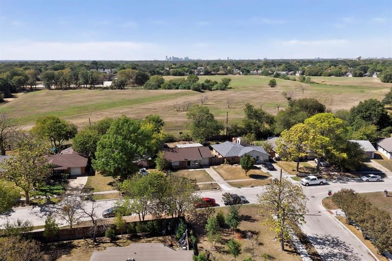 1207 Lorraine Lane, Mesquite TX 75149 - Photo 6