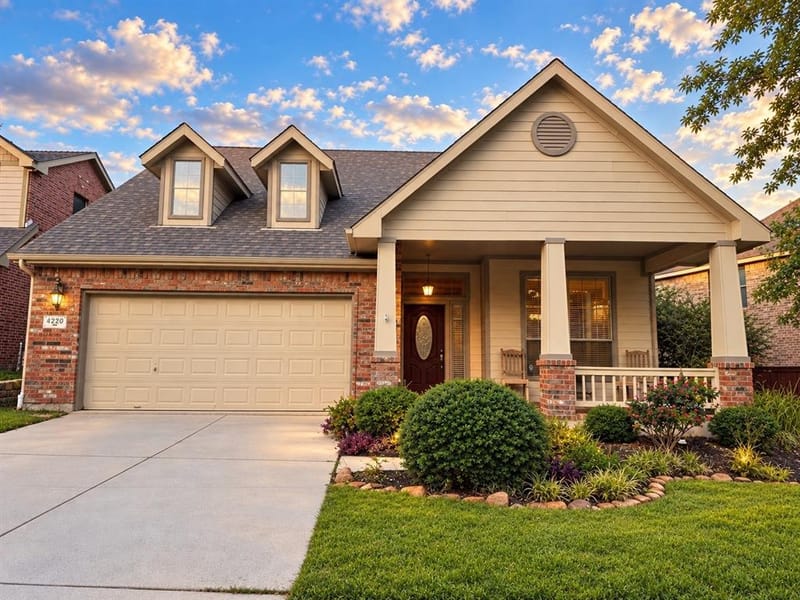 4220 Boxwood Drive, Denton TX 76208 - Photo 2