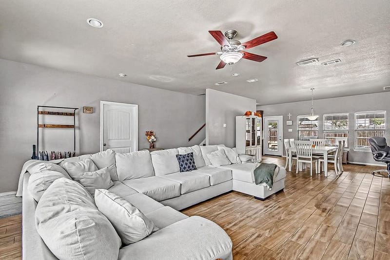 105 Water Lane, Crowley TX 76036 - Photo 6