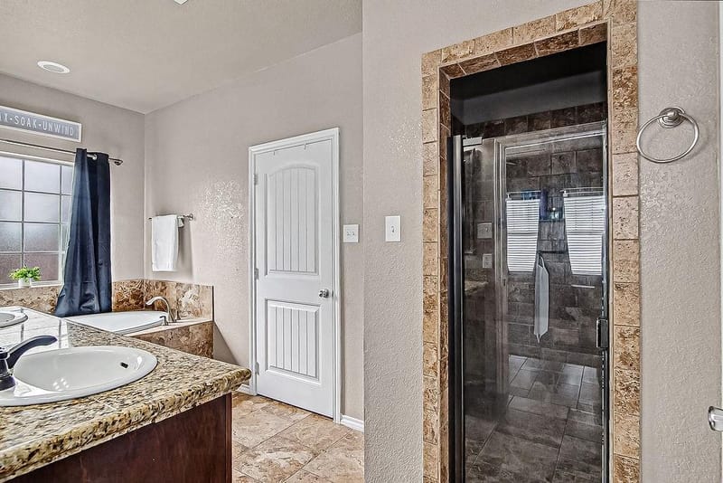 105 Water Lane, Crowley TX 76036 - Photo 20