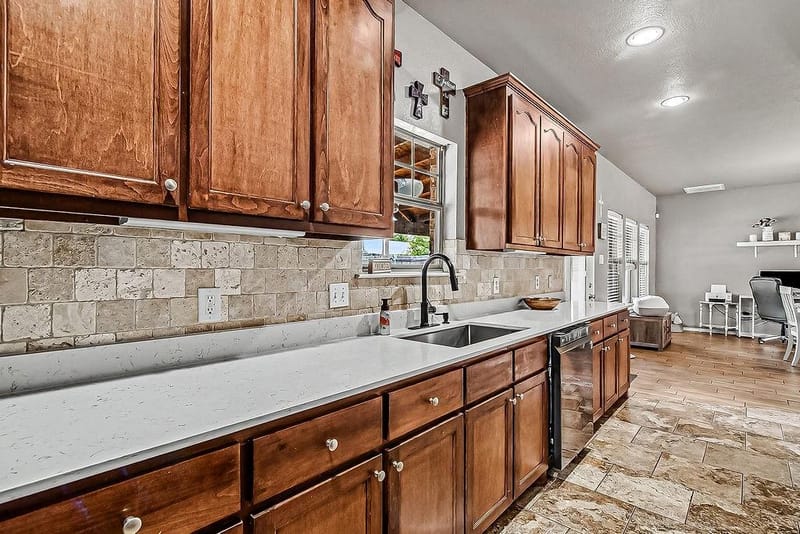 105 Water Lane, Crowley TX 76036 - Photo 11