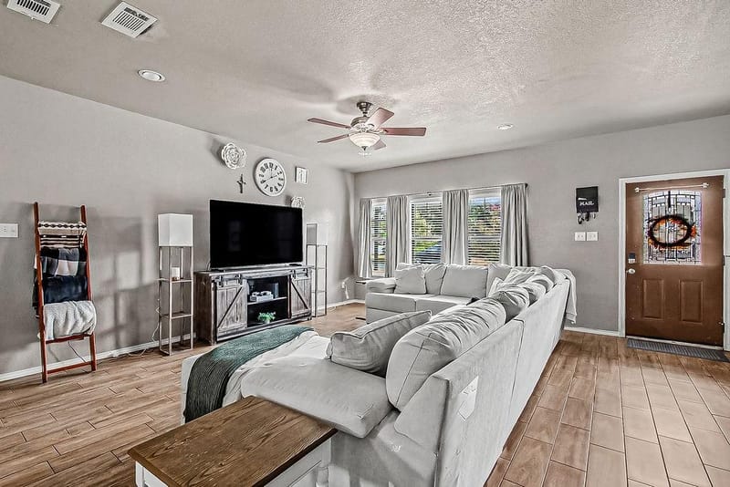 105 Water Lane, Crowley TX 76036 - Photo 4