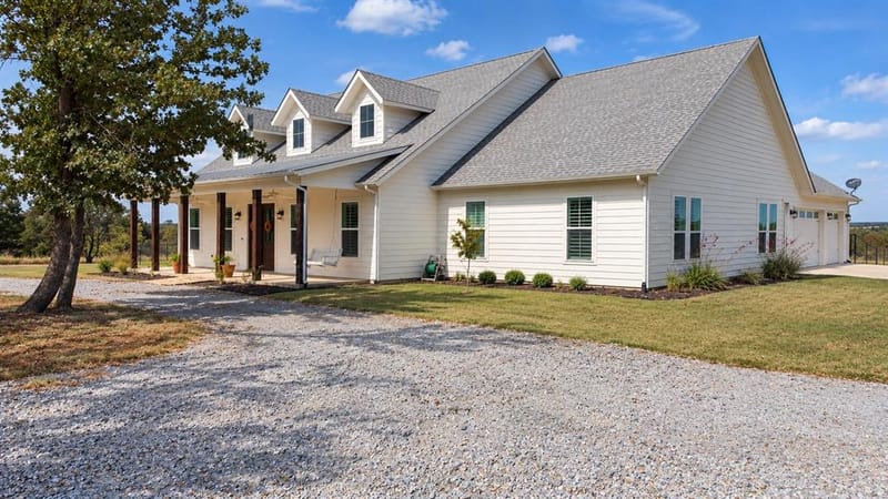 109 Bear Cat Court, Alvord TX 76225 - Photo 2