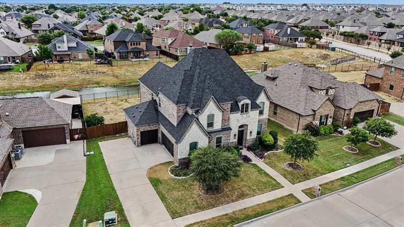 504 Stillwater Drive, Waxahachie TX 75165 - Photo 4