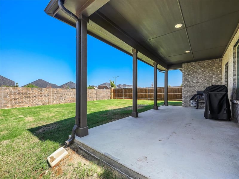 1708 Canals Drive, Little Elm TX 75068 - Photo 33