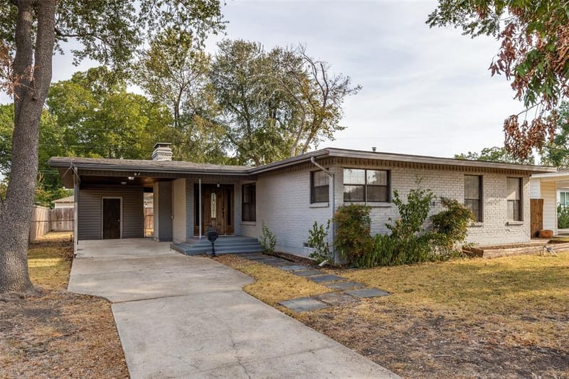 618 Newberry Drive, Richardson TX 75080 - Photo 2