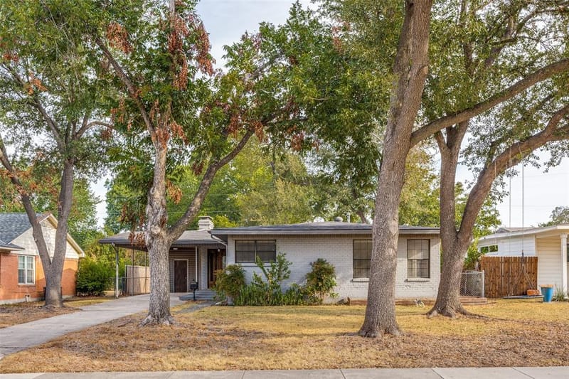 618 Newberry Drive, Richardson TX 75080