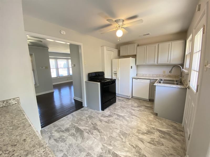 2322 Fenwick Drive, Dallas TX 75228 - Photo 7