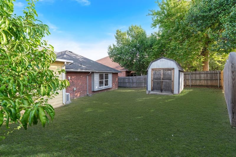 215 Longhorn Trail, Grand Prairie TX 75052 - Photo 29