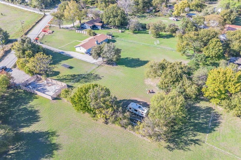 729 Silver Creek Azle Road, Azle TX 76020 - Photo 7