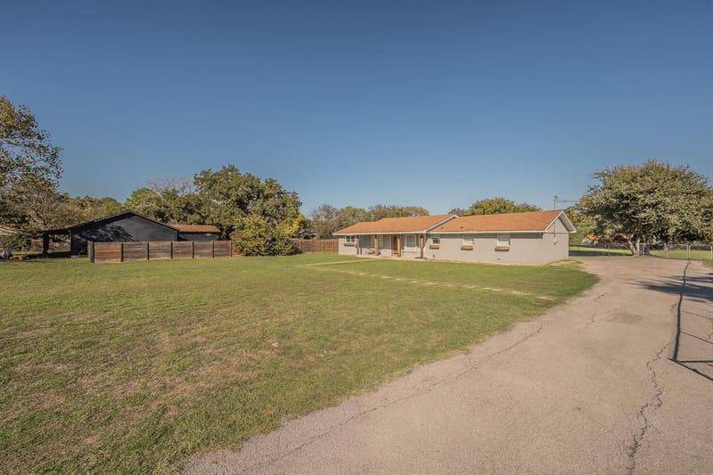729 Silver Creek Azle Road, Azle TX 76020 - Photo 3