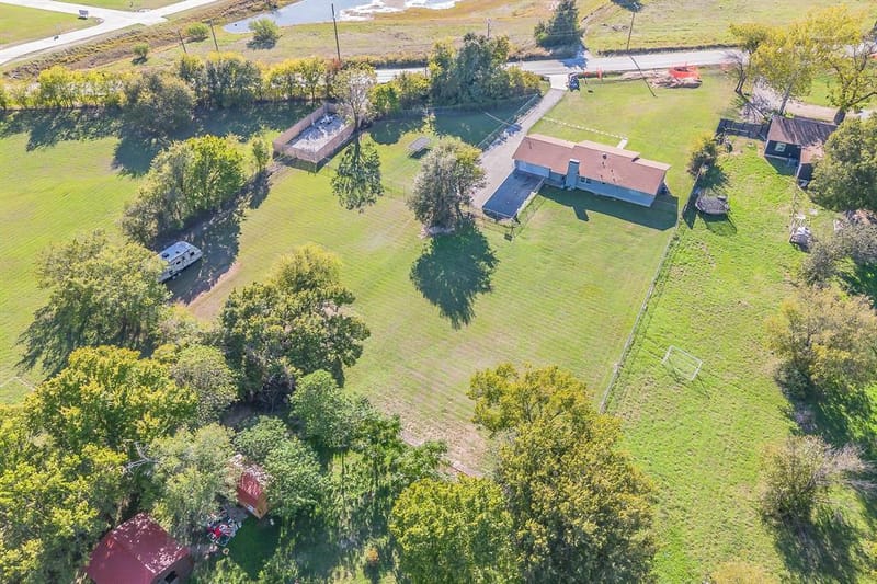 729 Silver Creek Azle Road, Azle TX 76020 - Photo 8