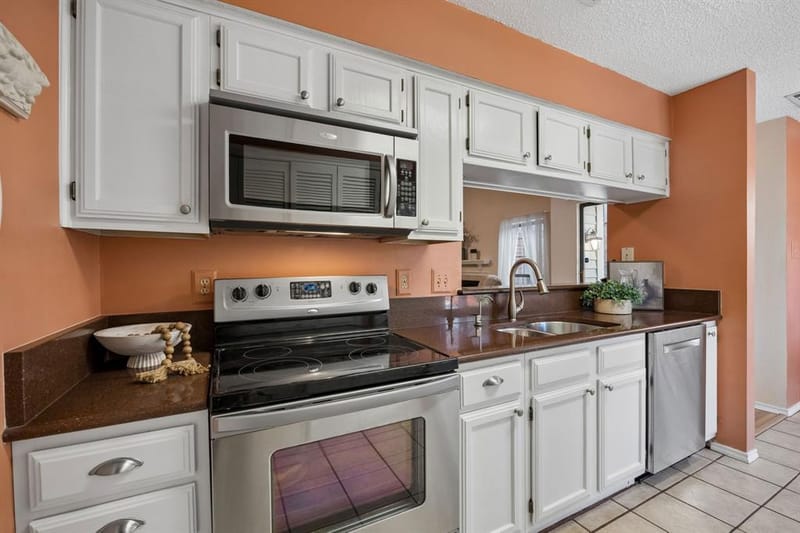 1902 Wyatt Drive, Garland TX 75040 - Photo 9