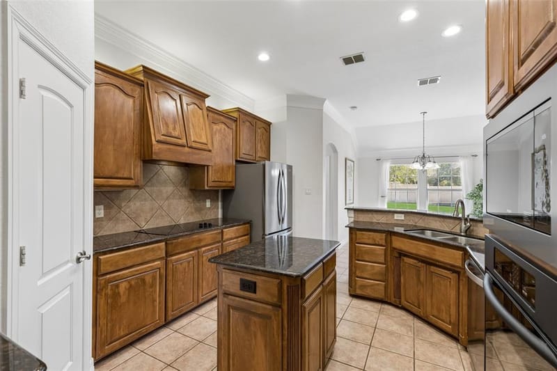 1208 Saddle Trail, Willow Park TX 76087 - Photo 14