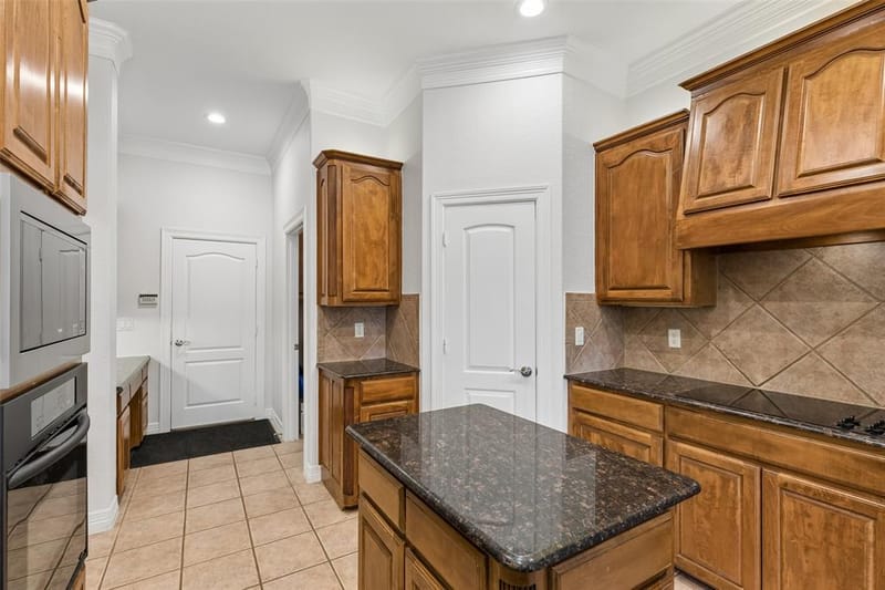 1208 Saddle Trail, Willow Park TX 76087 - Photo 15