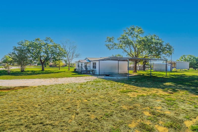 104 Hill Top Court, Springtown TX 76082 - Photo 19