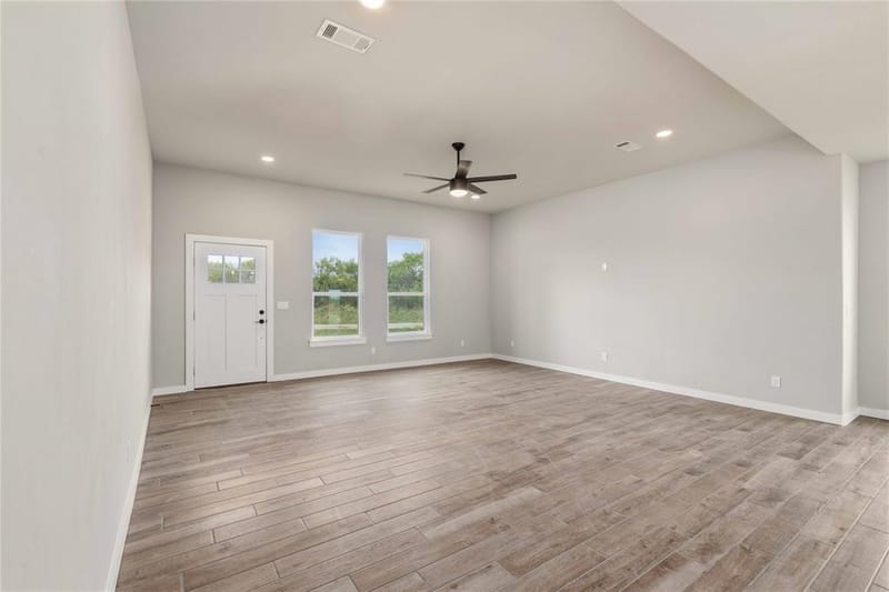 7605 Safe Harbor Drive, Brownwood TX 76801 - Photo 8
