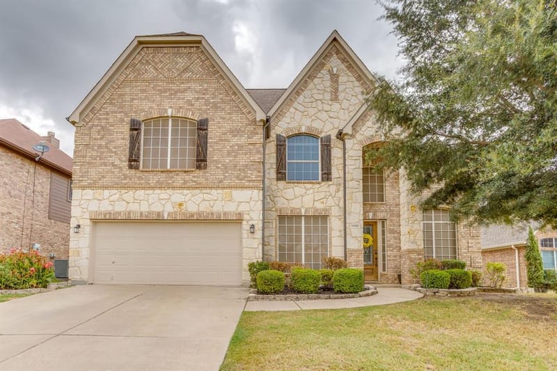 1008 Linden Drive, Burleson TX 76028