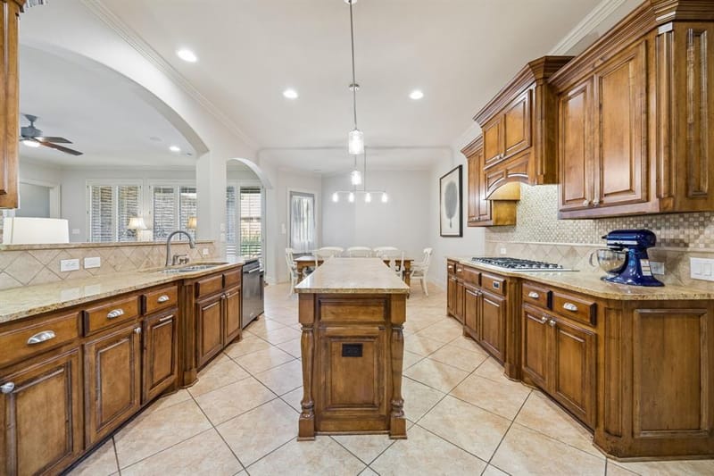 1401 Luckenbach Drive, Allen TX 75013 - Photo 12