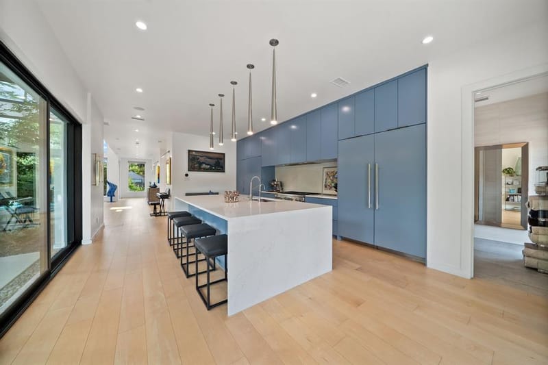 423 W Colorado Boulevard, Dallas TX 75208 - Photo 16