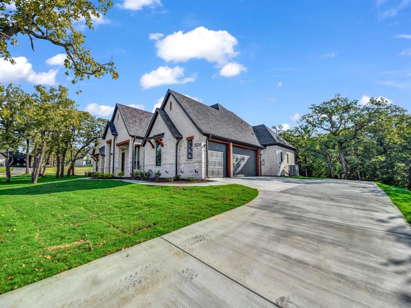 2024 Forest Bridge Drive, Azle TX 76020 - Photo 6