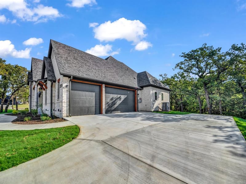 2024 Forest Bridge Drive, Azle TX 76020 - Photo 7