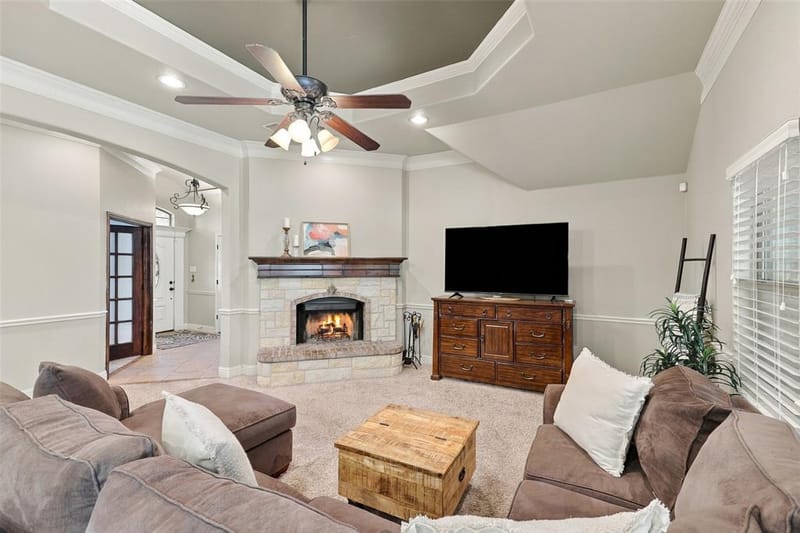 107 Chance Court, Springtown TX 76082 - Photo 6