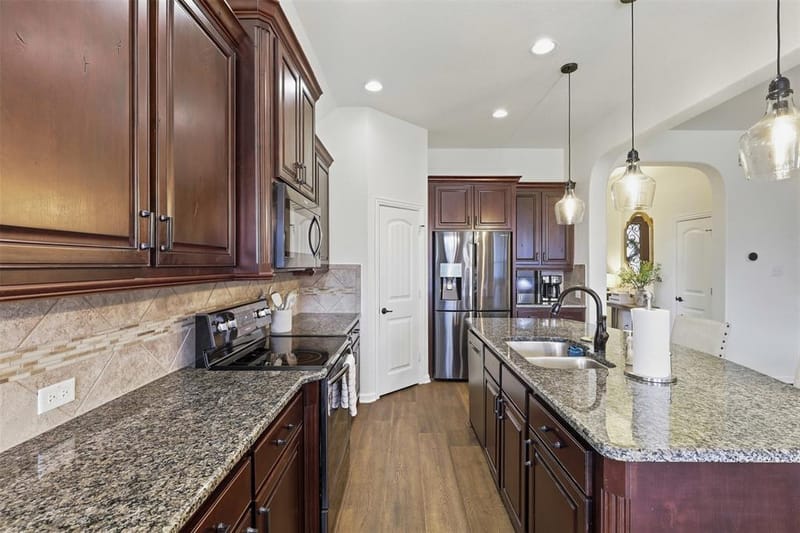 1152 Blue Sky Lane, Burleson TX 76058 - Photo 12