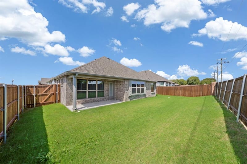 2452 Acacia Road, Cleburne TX 76033 - Photo 26