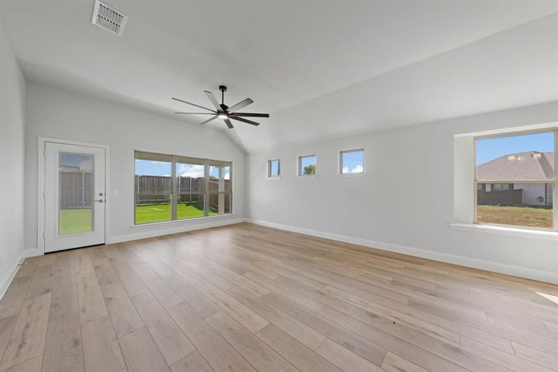 2452 Acacia Road, Cleburne TX 76033 - Photo 11