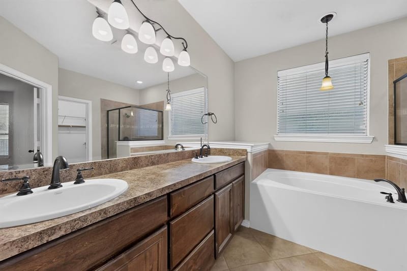 111 Thoroughbred Street, Waxahachie TX 75165 - Photo 20