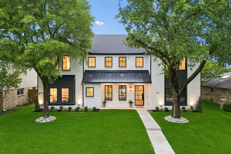 6915 Middle Cove Drive, Dallas TX 75248 - Photo 2