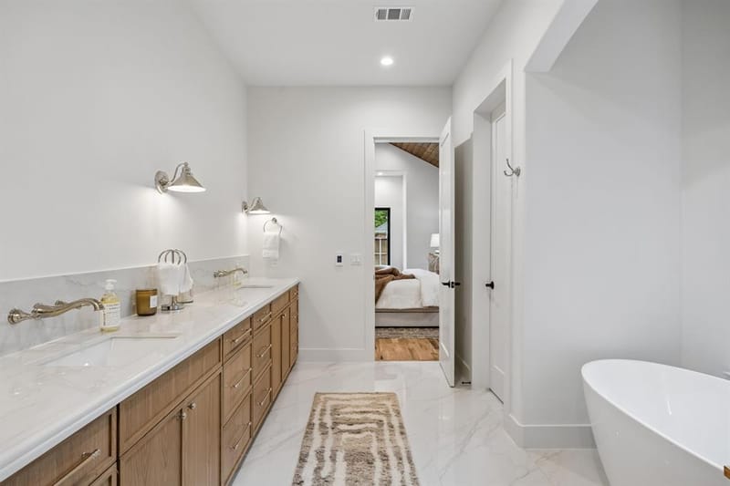 6915 Middle Cove Drive, Dallas TX 75248 - Photo 18