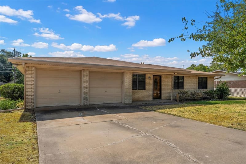 107 E Dawn Drive, Robinson TX 76706 - Photo 3