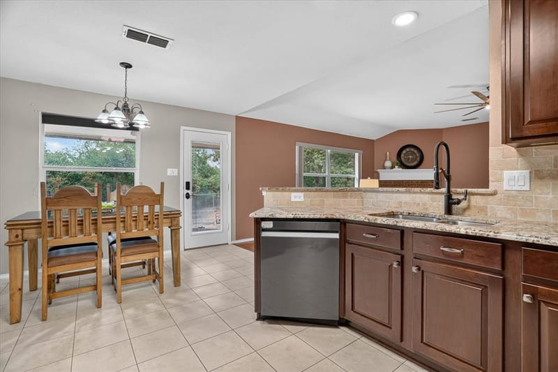 6608 Silver Oak Lane, Fort Worth TX 76135 - Photo 12