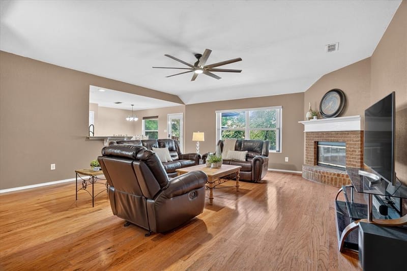 6608 Silver Oak Lane, Fort Worth TX 76135 - Photo 8