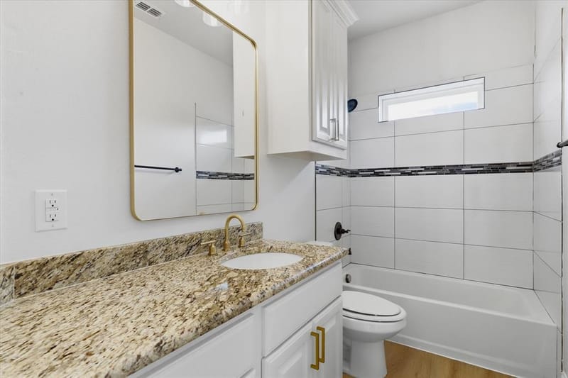 2600 Almanzor Avenue, Irving TX 75062 - Photo 34