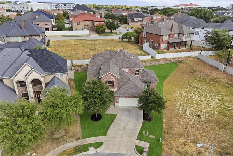 2600 Almanzor Avenue, Irving TX 75062 - Photo 38