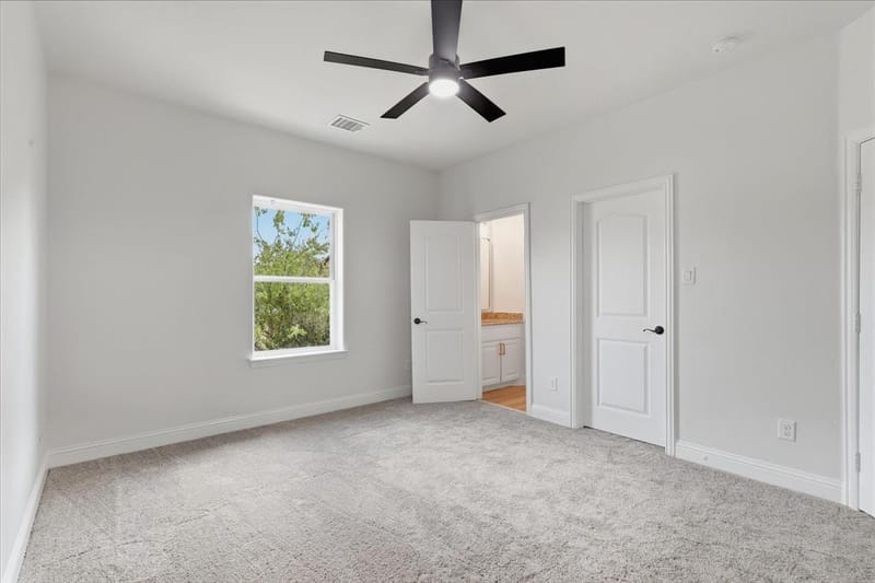 2600 Almanzor Avenue, Irving TX 75062 - Photo 29