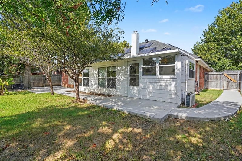 937 Jessica Drive, Burleson TX 76028 - Photo 30