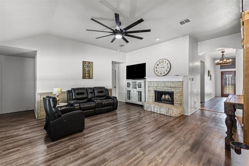 232 Laramie Lane, DeSoto TX 75115 - Photo 9