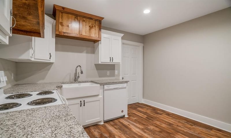 2001 6th Street, Brownwood TX 76801 - Photo 6